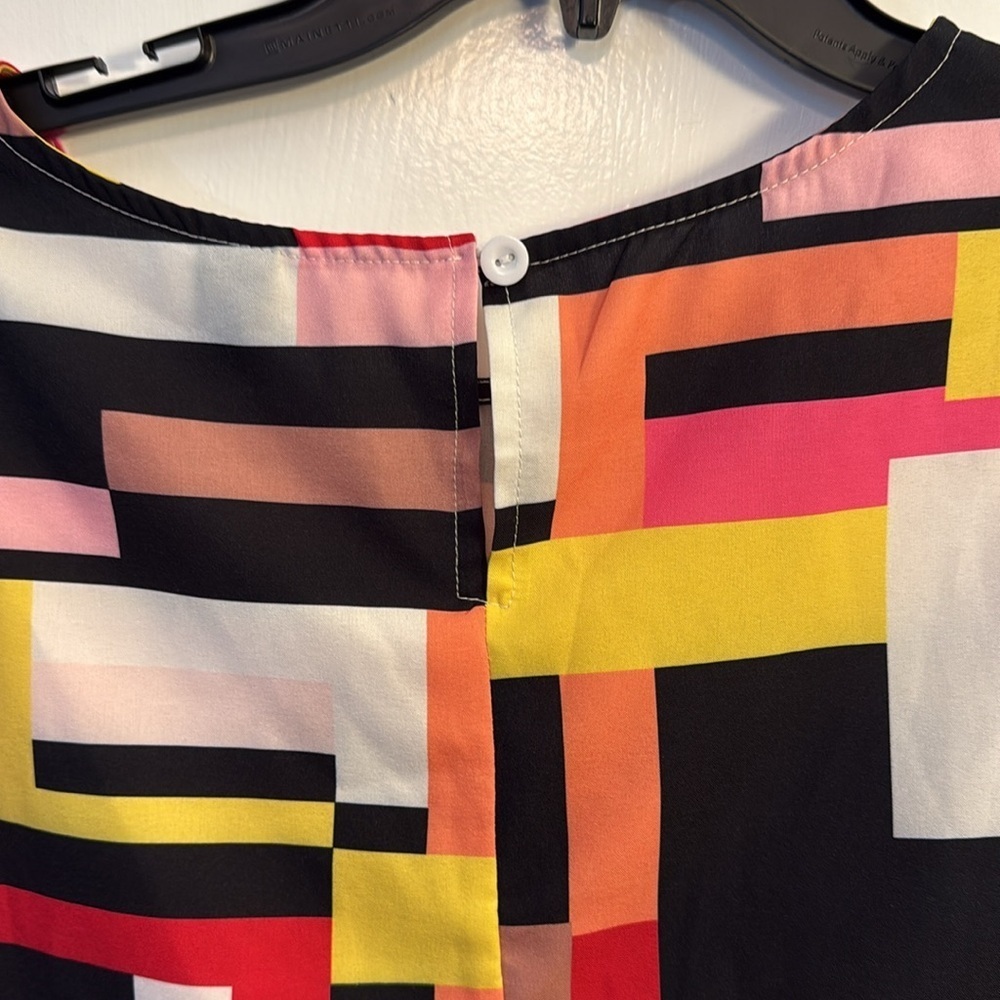 Colorful Geometric Women's Top - Picture 6 of 6
